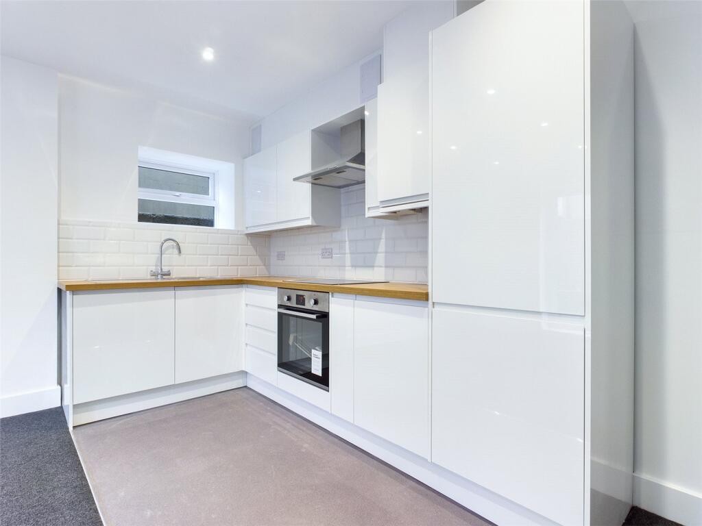 2 bed Apartment for rent in Brighton and Hove. From Harringtons Lettings - Hove