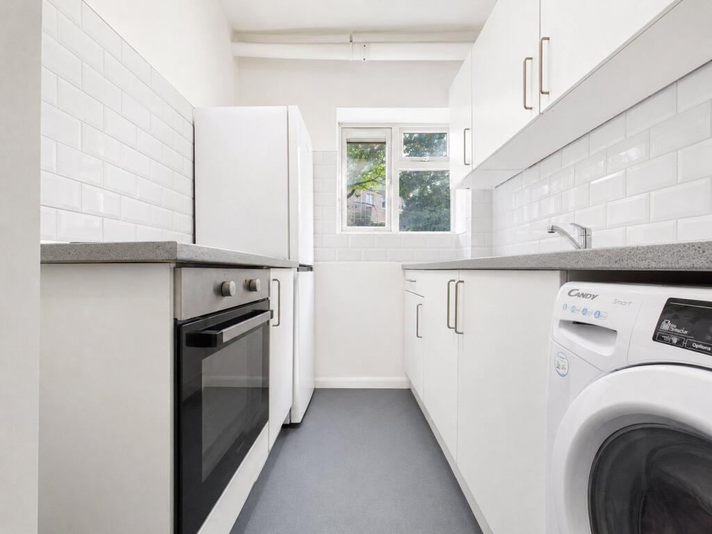 2 bed Apartment for rent in Brighton and Hove. From Harringtons Lettings - Hove 2 bed Apartment for rent in Brighton and Hove. From Harringtons Lettings - Hove