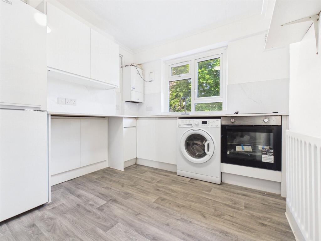3 bed Apartment for rent in Ovingdean. From Harringtons Lettings - Hove