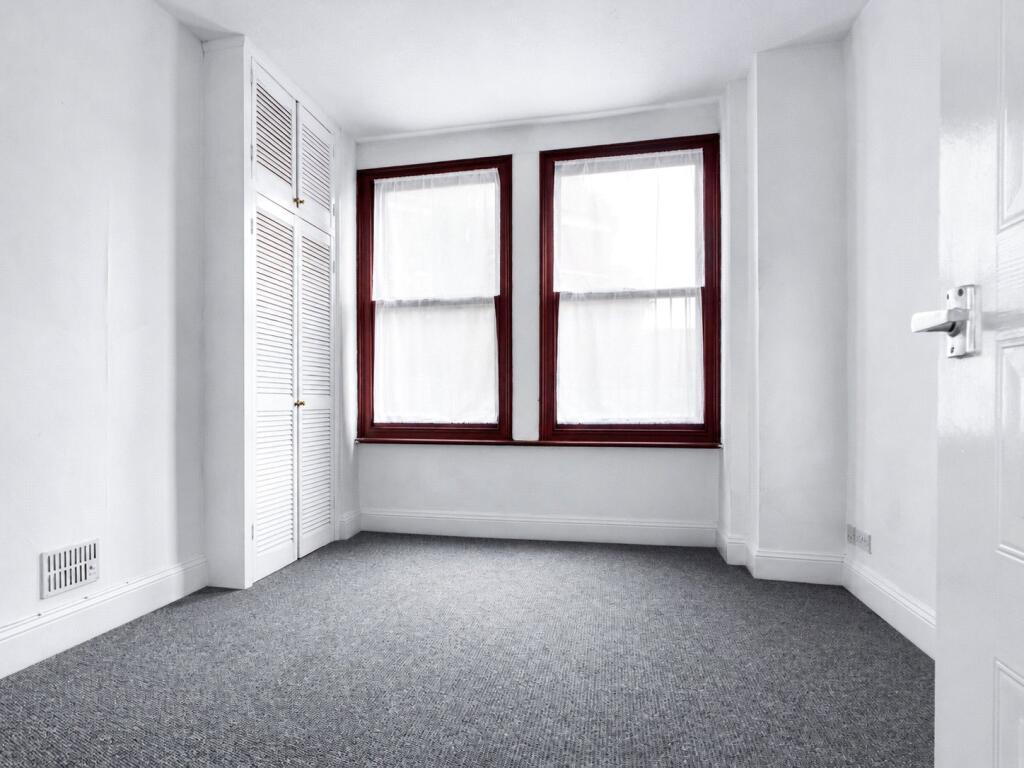 4 bed Apartment for rent in Brighton and Hove. From Harringtons Lettings - Hove