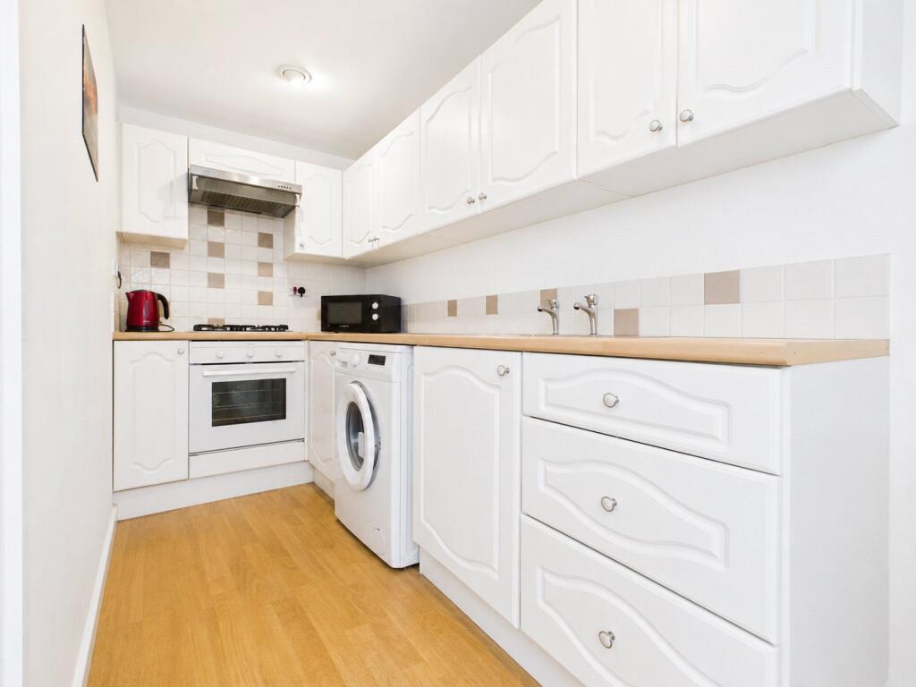 1 bed Apartment for rent in Brighton and Hove. From Harringtons Lettings - Hove