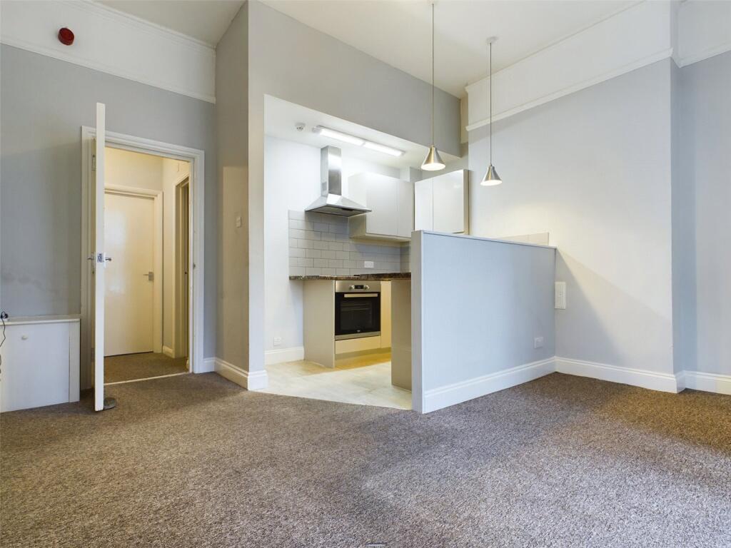 2 bed Apartment for rent in Brighton and Hove. From Harringtons Lettings - Hove