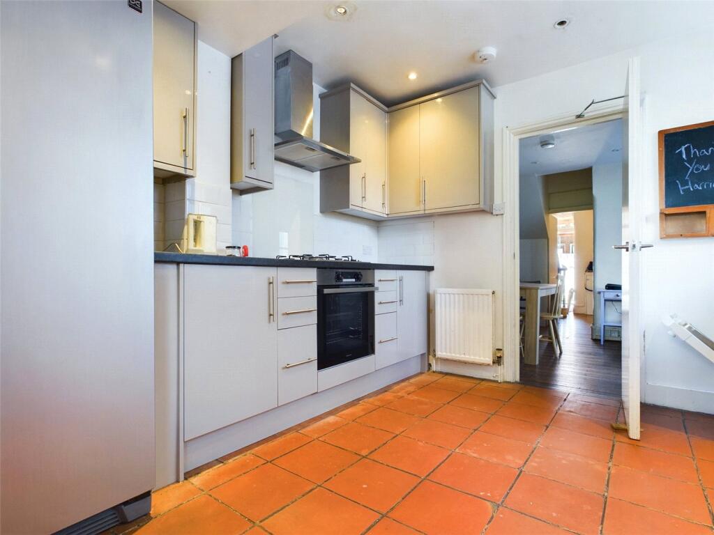 5 bed Detached for rent in Ovingdean. From Harringtons Lettings - Hove