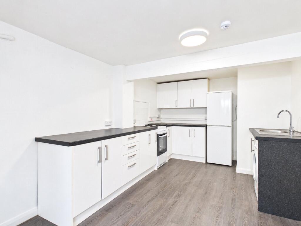 3 bed Apartment for rent in Brighton and Hove. From Harringtons Lettings - Hove