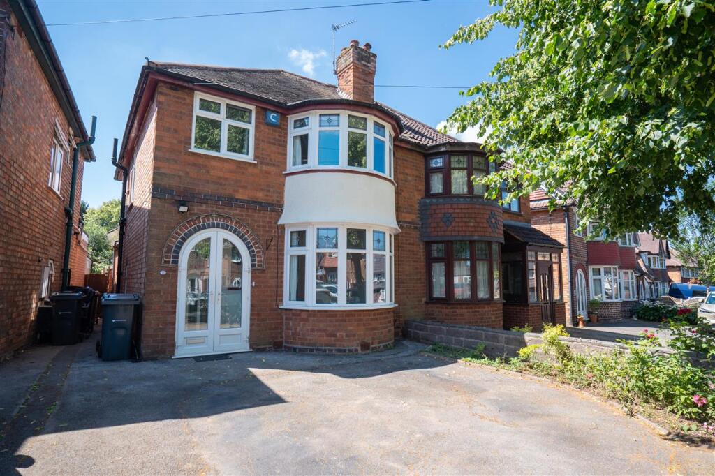 3 bed Semi Detached for rent in Solihull. From Partridge Homes - Solihull