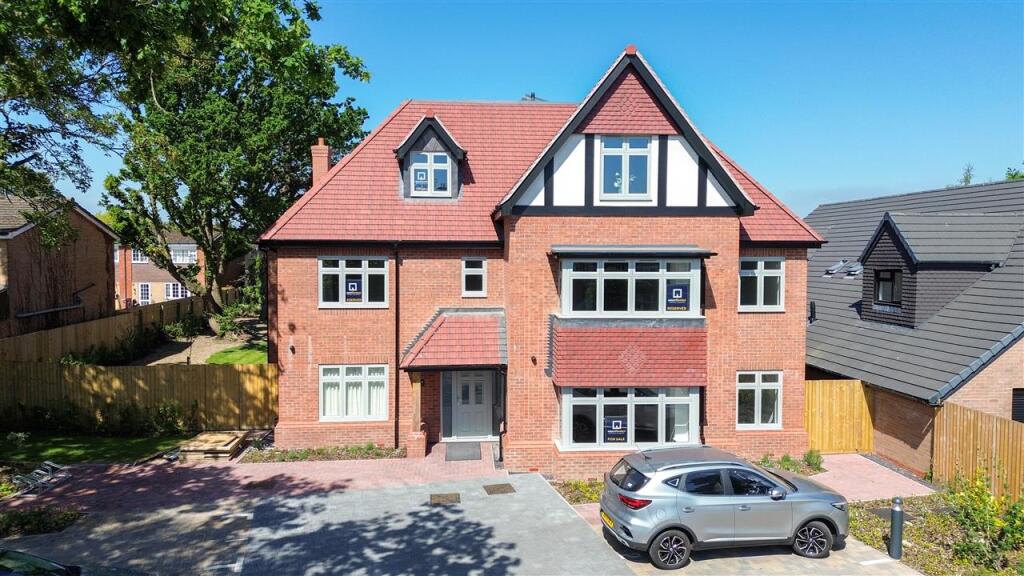 3 bed Apartment for rent in Dickens Heath. From Partridge Homes - Solihull