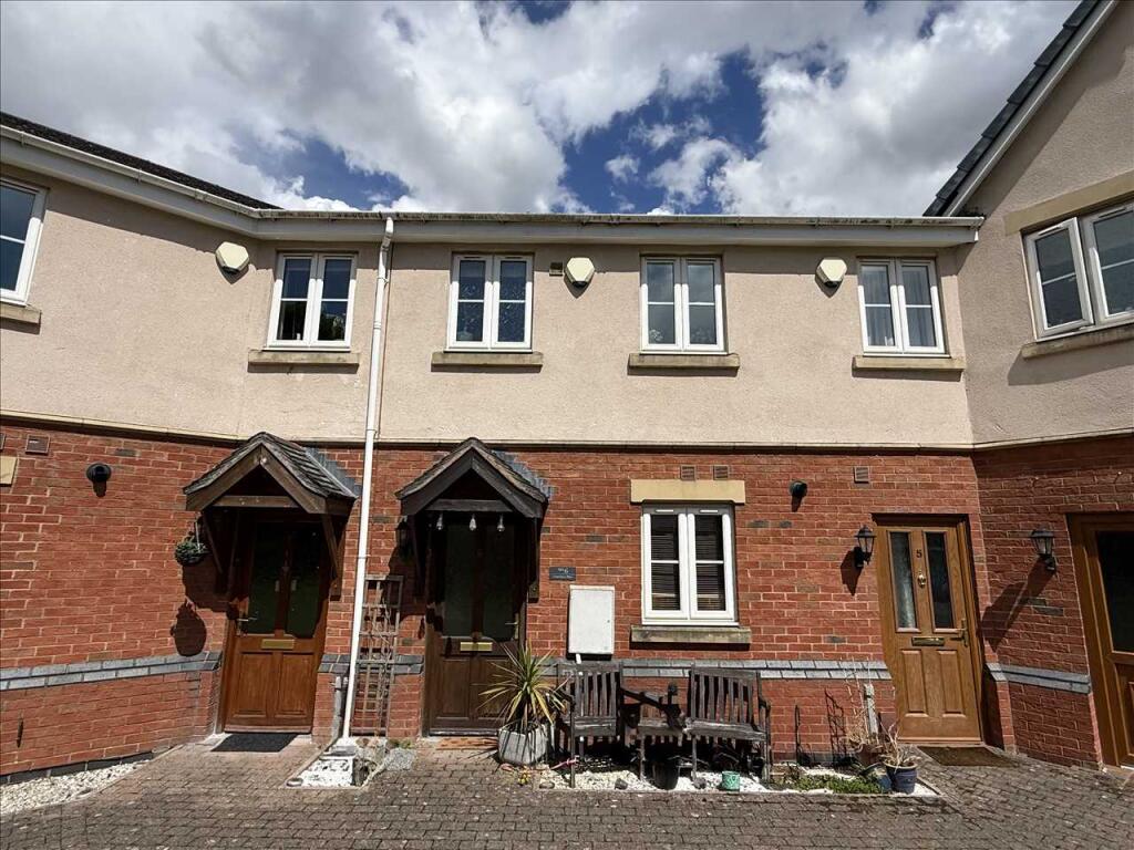 2 bed Mid Terraced House for rent in Solihull. From Partridge Homes - Solihull