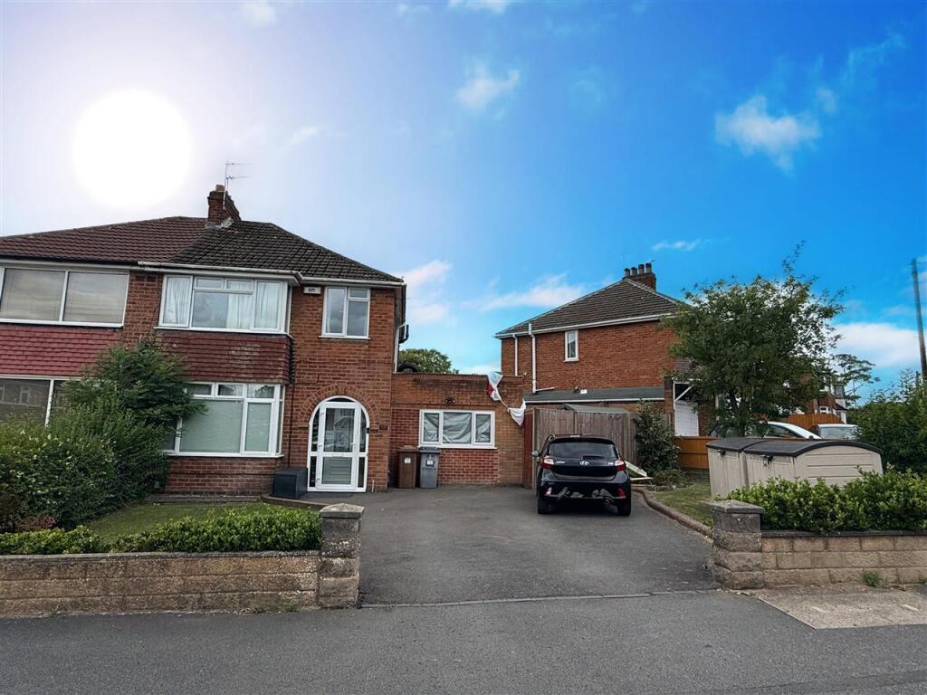 3 bed Semi Detached for rent in Major's Green. From Partridge Homes - Solihull 3 bed Semi Detached for rent in Major's Green. From Partridge Homes - Solihull