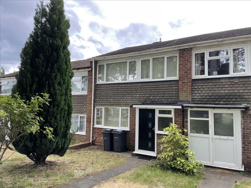 3 bed Mid Terraced House for rent in Major's Green. From Partridge Homes - Solihull