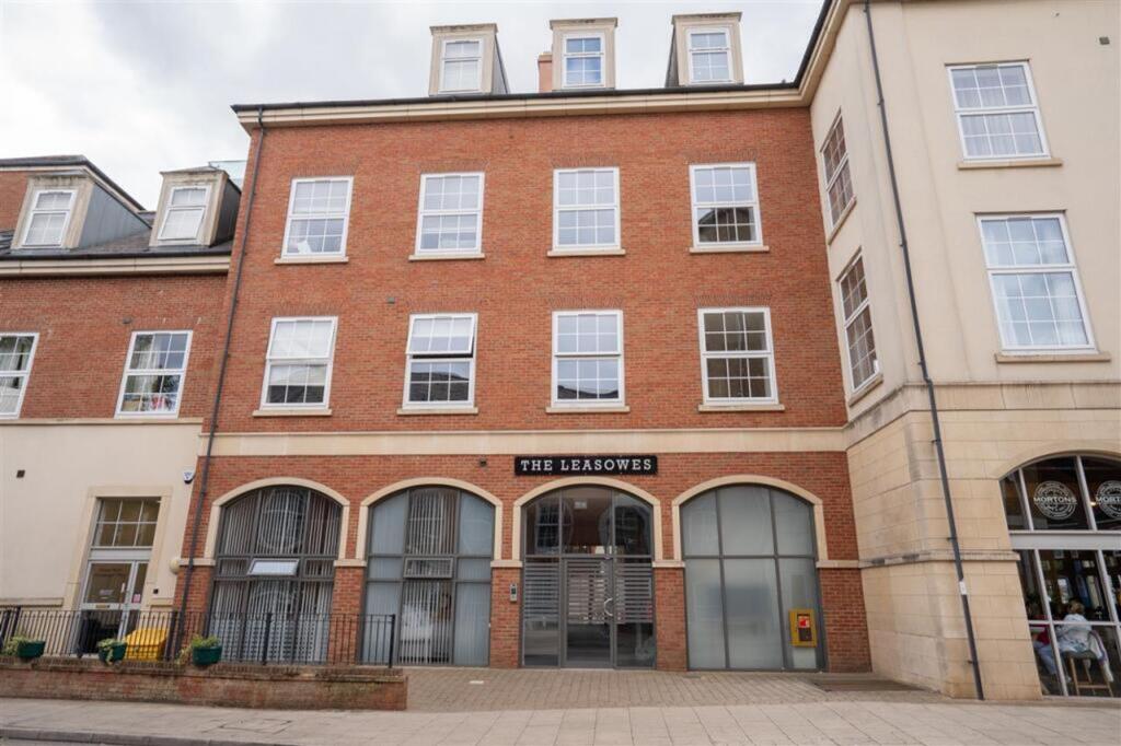 2 bed 1st Floor Flat for rent in Dickens Heath. From Partridge Homes - Solihull