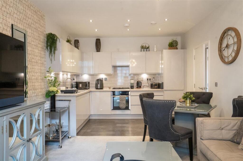 2 bed 1st Floor Flat for rent in Dickens Heath. From Partridge Homes - Solihull