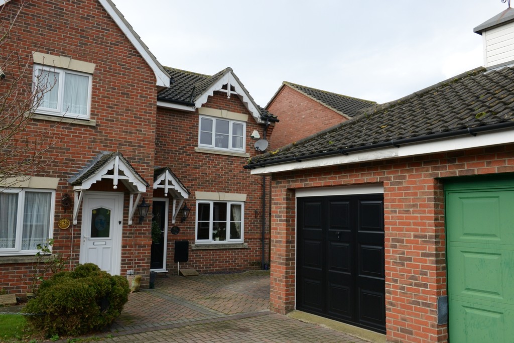 3 bed Semi Detached for rent in Diss. From Musker McIntyre - Diss 3 bed Semi Detached for rent in Diss. From Musker McIntyre - Diss