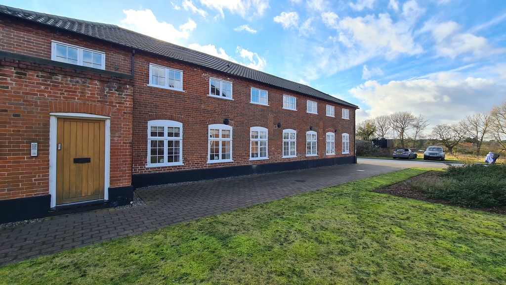 1 bed Apartment for rent in Claxton. From Musker McIntyre - Bungay