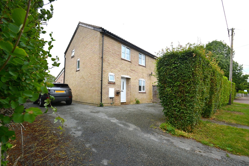 3 bed Semi Detached for rent in Harleston. From Musker McIntyre - Bungay 3 bed Semi Detached for rent in Harleston. From Musker McIntyre - Bungay