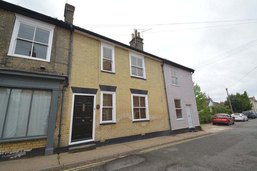 2 bed Mid Terraced House for rent in Halesworth. From Musker McIntyre - Bungay 2 bed Mid Terraced House for rent in Halesworth. From Musker McIntyre - Bungay