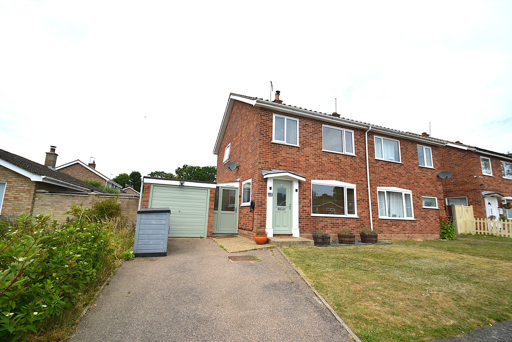 3 bed Semi Detached for rent in Halesworth. From Musker McIntyre - Bungay