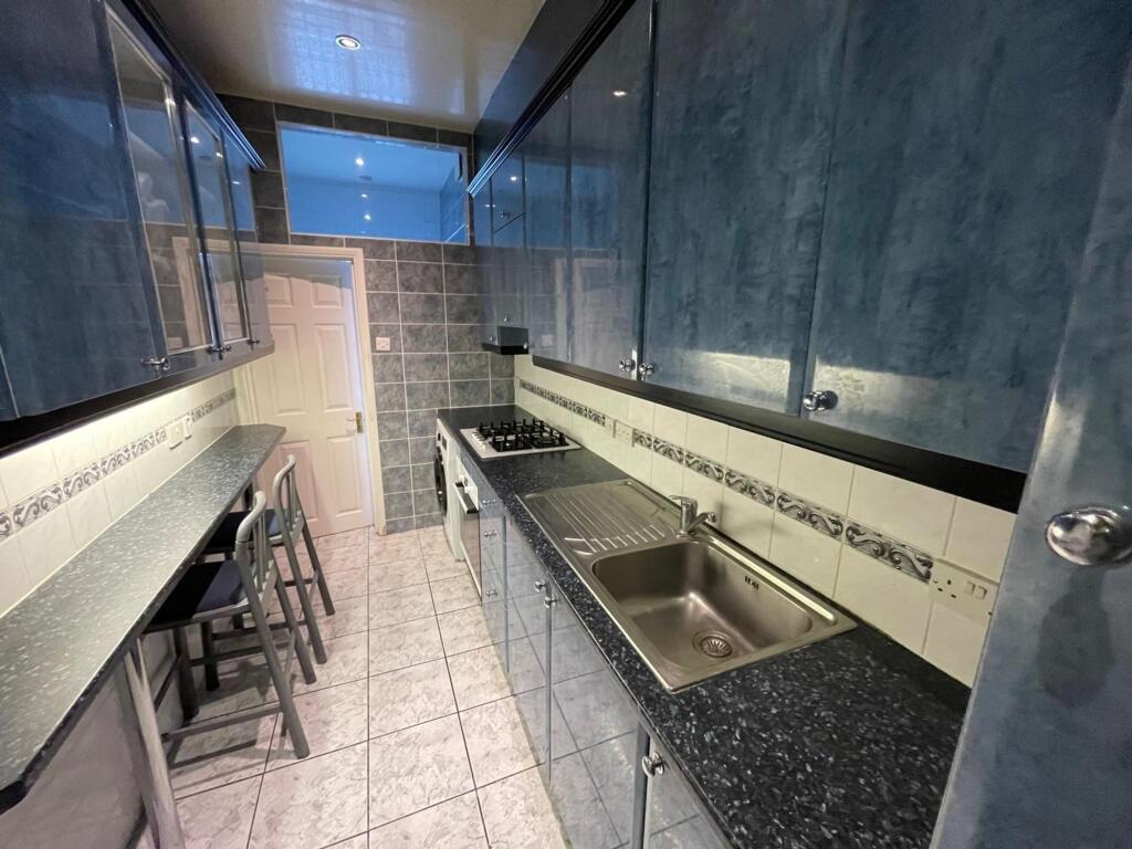 1 bed 1st Floor Flat for rent in Friern Barnet. From Glen Hall - London 1 bed 1st Floor Flat for rent in Friern Barnet. From Glen Hall - London