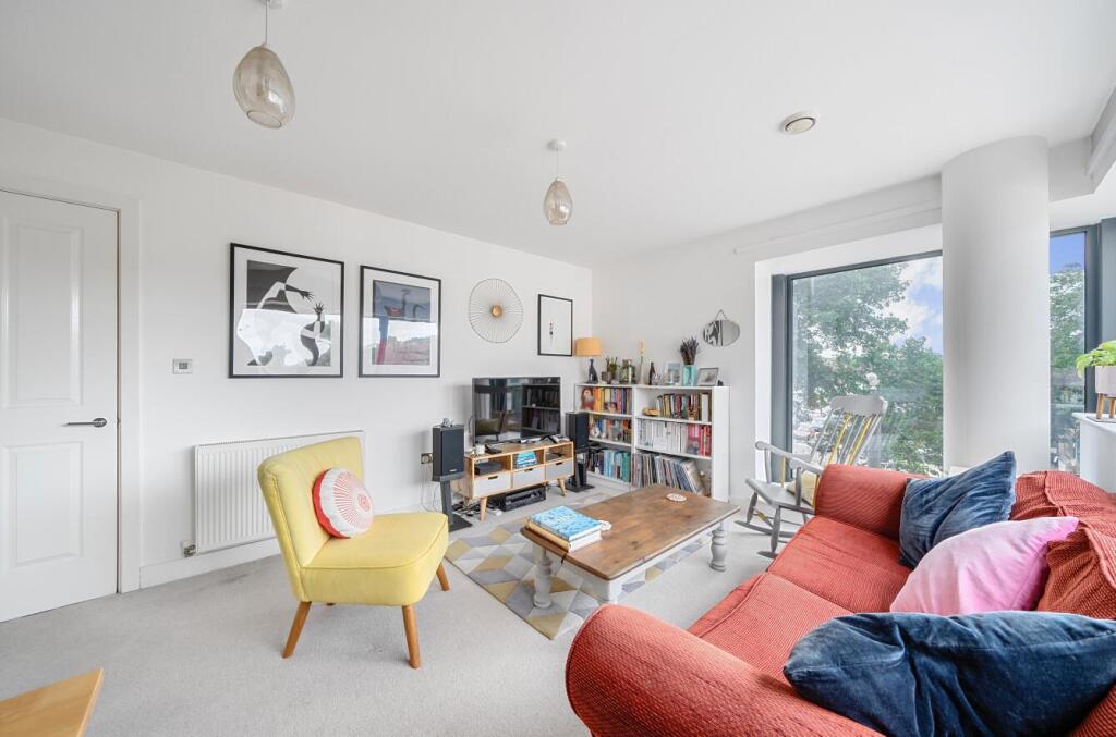1 bed 1st Floor Flat for rent in Catford. From Hunters - Catford 1 bed 1st Floor Flat for rent in Catford. From Hunters - Catford