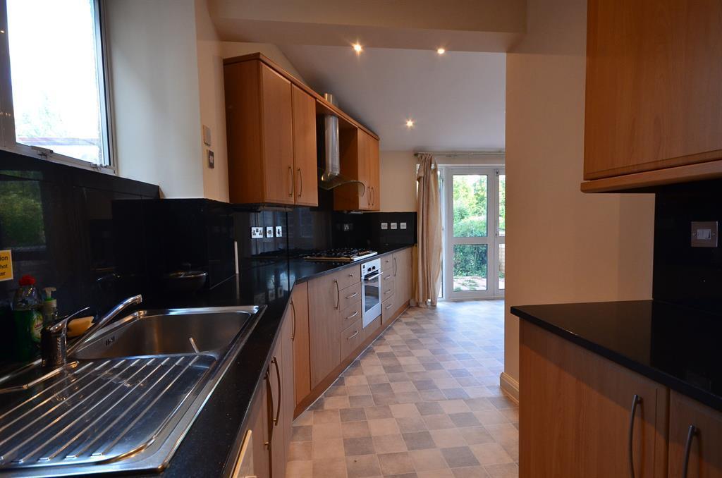 3 bed Semi Detached for rent in Wembley. From Hunters - Harrow