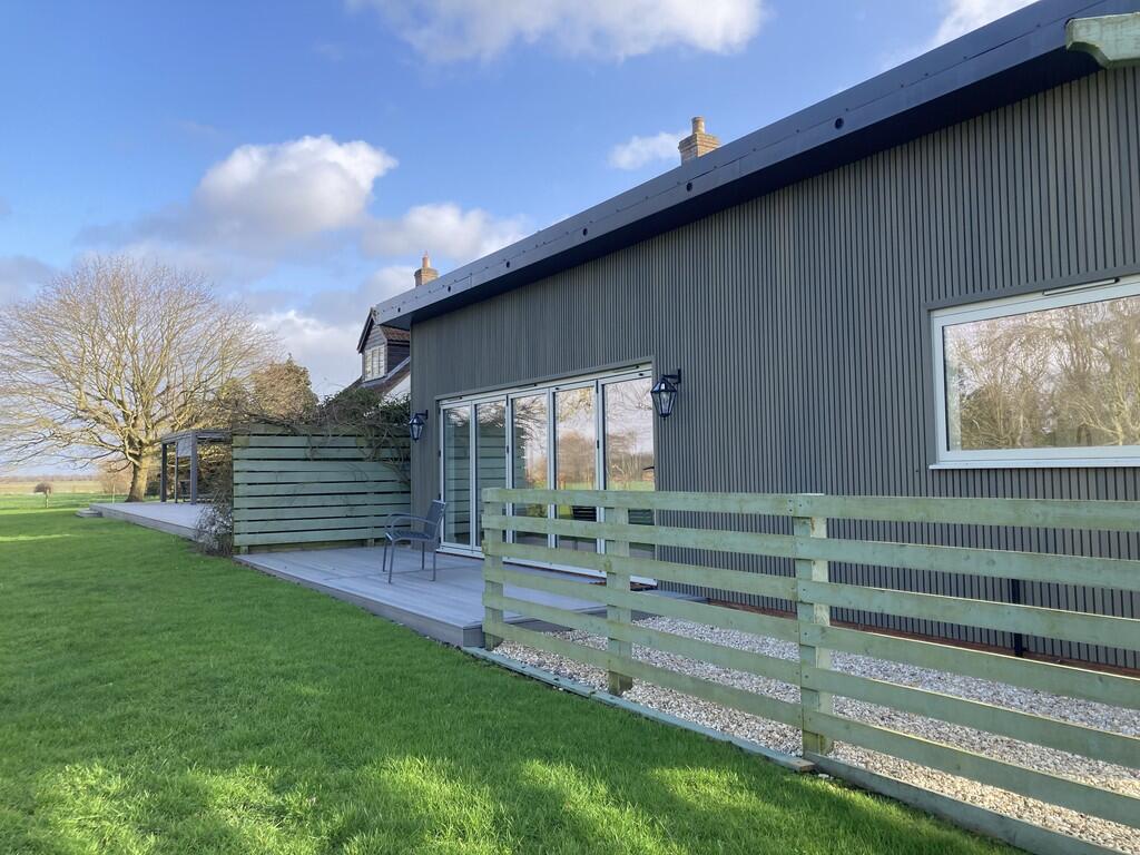 2 bed Barn Conversion for rent in Burtle. From Cooper & Tanner - Cheddar