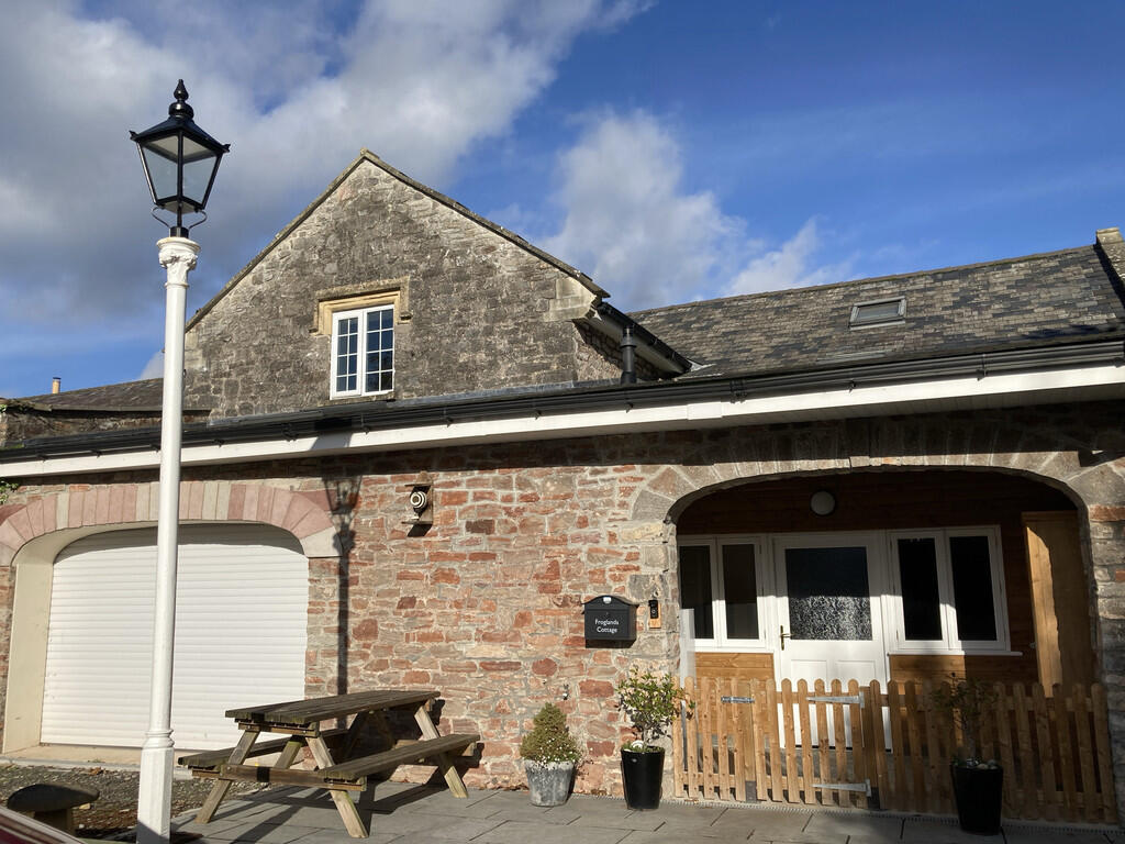 3 bed Barn Conversion for rent in Cheddar. From Cooper & Tanner - Cheddar