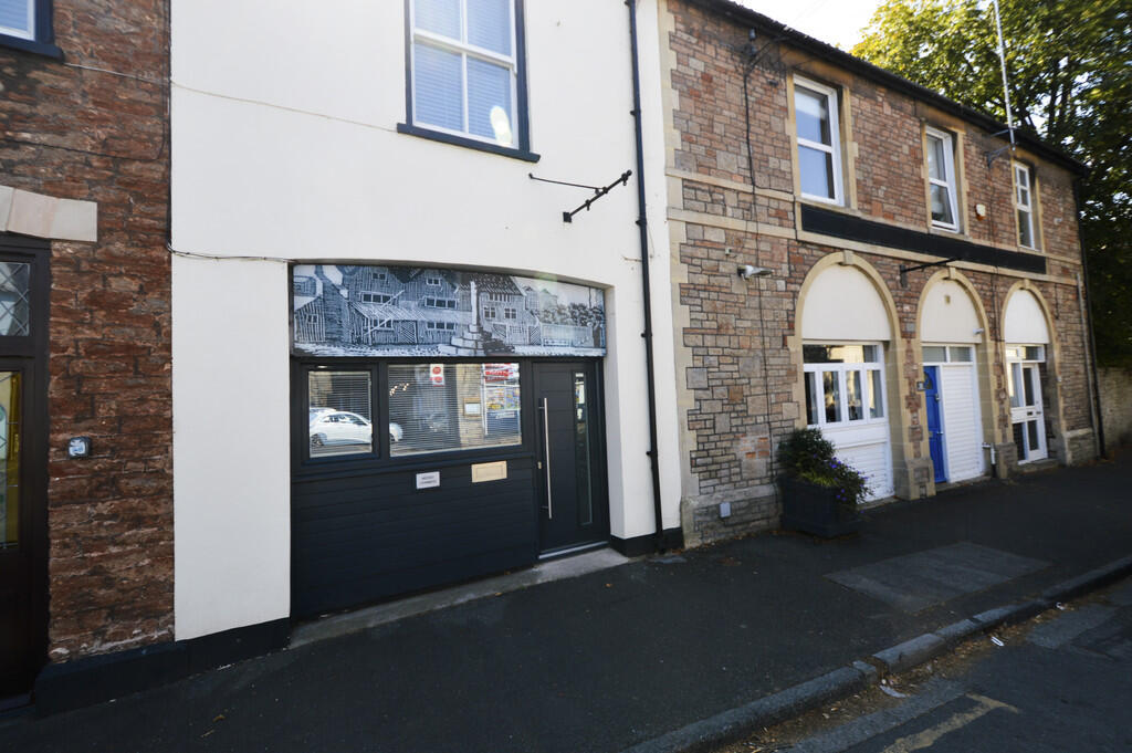 2 bed Apartment for rent in Wrington. From Cooper & Tanner - Cheddar 2 bed Apartment for rent in Wrington. From Cooper & Tanner - Cheddar