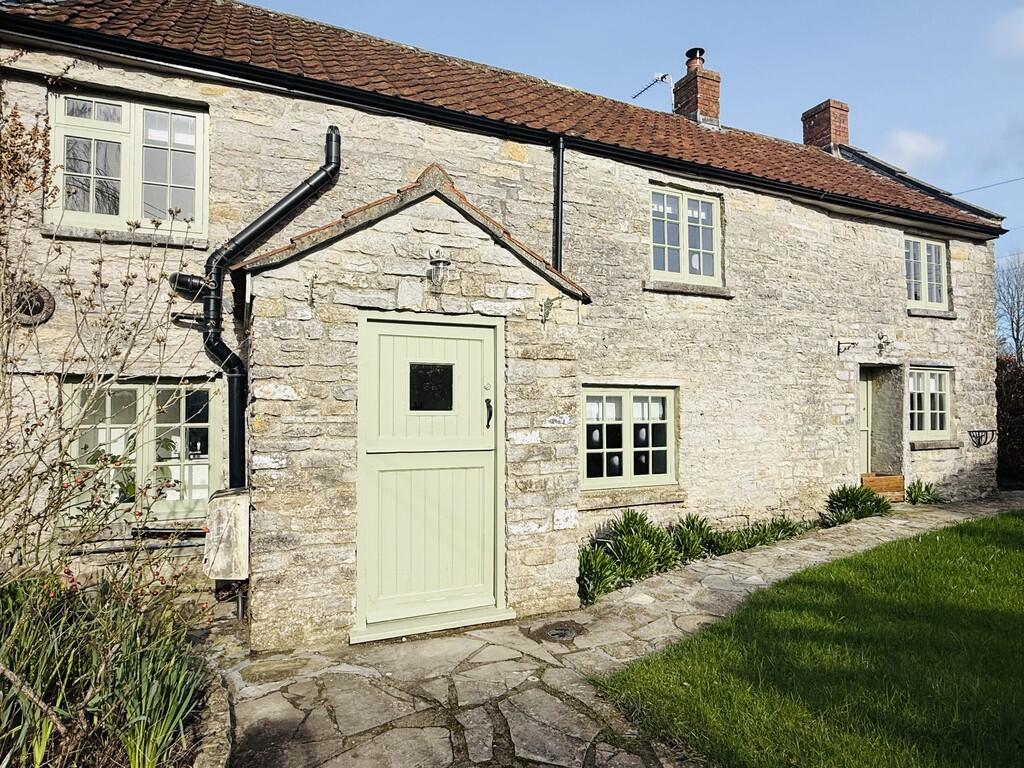 3 bed Cottage for rent in Plot Gate. From Cooper & Tanner - Shepton Mallet