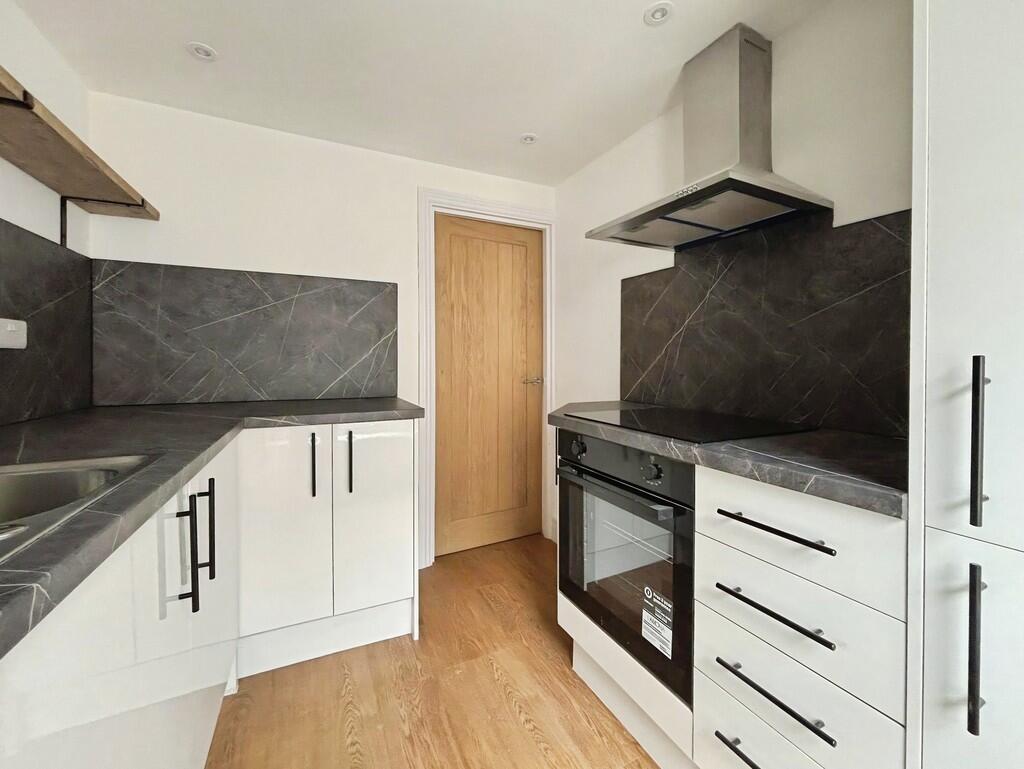 2 bed Apartment for rent in Wells. From Cooper & Tanner - Shepton Mallet