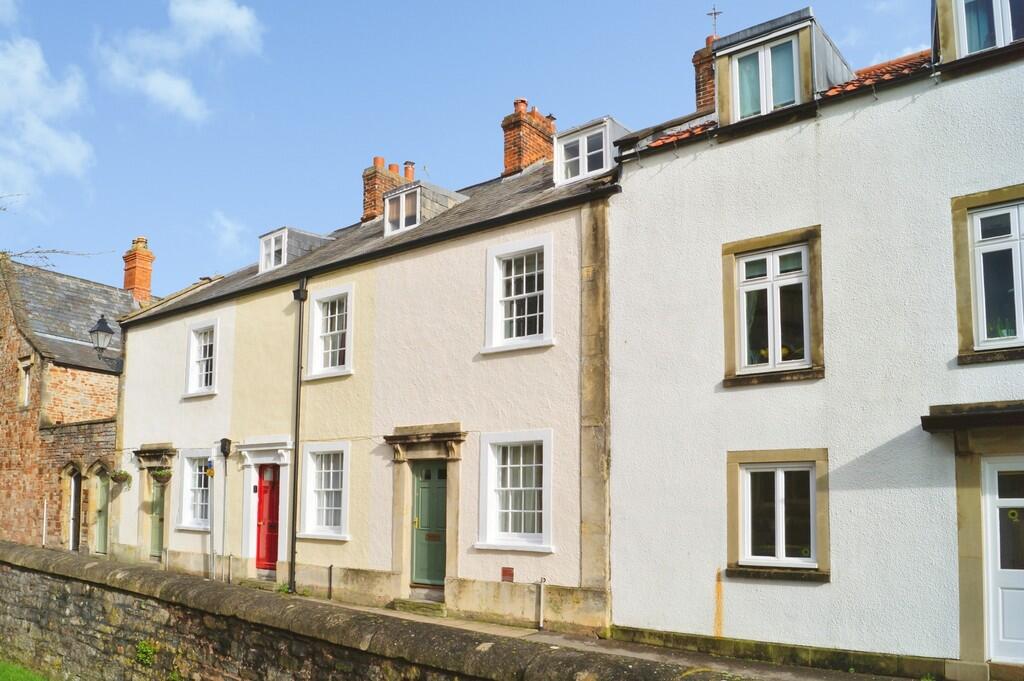 3 bed Mid Terraced House for rent in Wells. From Cooper & Tanner - Shepton Mallet 3 bed Mid Terraced House for rent in Wells. From Cooper & Tanner - Shepton Mallet