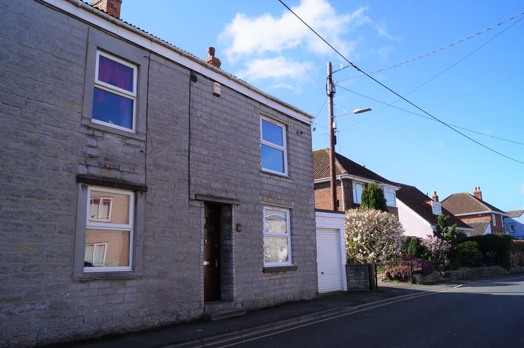 3 bed Semi Detached for rent in Street. From Cooper & Tanner - Shepton Mallet