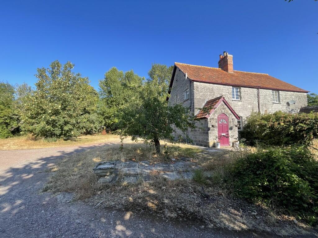 3 bed Semi Detached for rent in Street. From Cooper & Tanner - Shepton Mallet