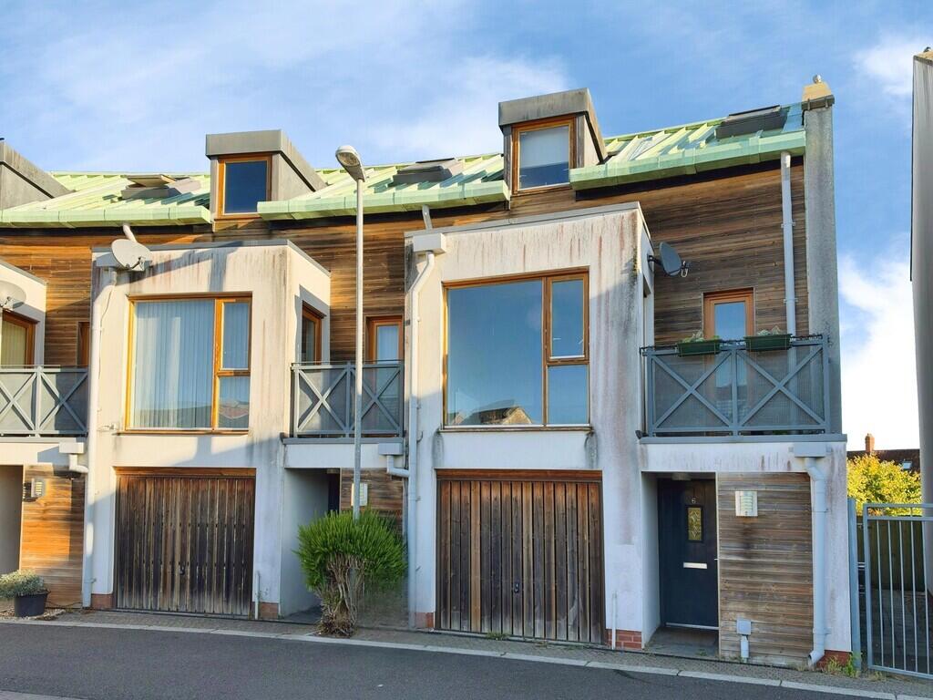 3 bed Mid Terraced House for rent in Street. From Cooper & Tanner - Shepton Mallet