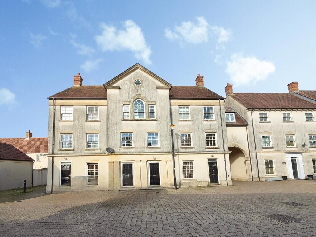 3 bed Town House for rent in Shepton Mallet. From Cooper & Tanner - Shepton Mallet 3 bed Town House for rent in Shepton Mallet. From Cooper & Tanner - Shepton Mallet