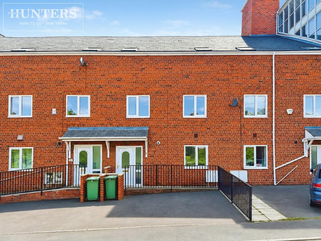 3 bed Town House for rent in Pontefract. From Hunters - Barnsley 3 bed Town House for rent in Pontefract. From Hunters - Barnsley