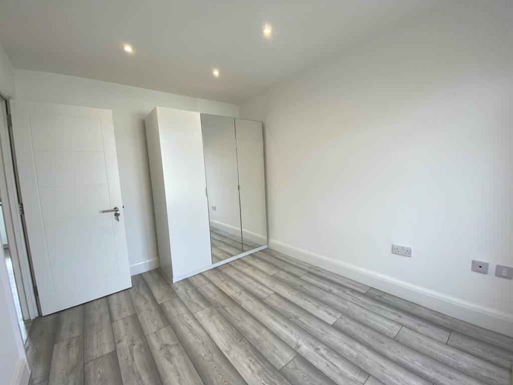 1 bed Room for rent in Kenton. From Maple Estate and Letting Agents Limited