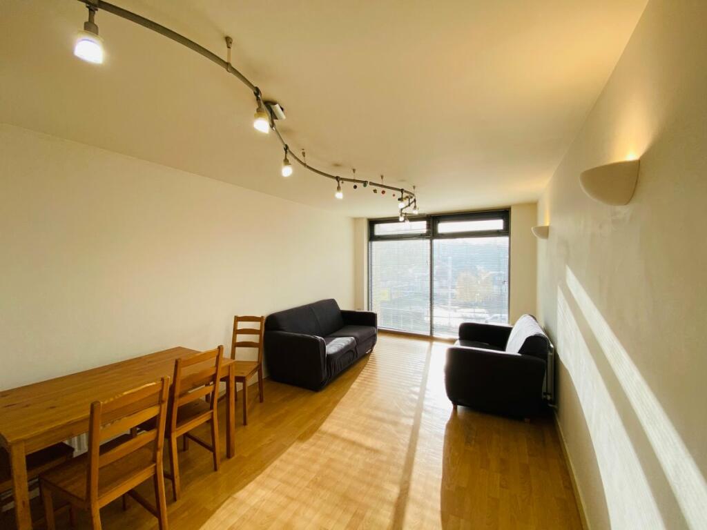 2 bed Flat for rent in Harrow. From Maple Estate and Letting Agents Limited