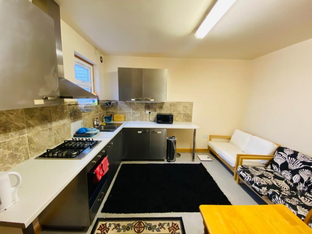 1 bed House Share for rent in Harrow. From Maple Estate & Letting Agents - Harrow