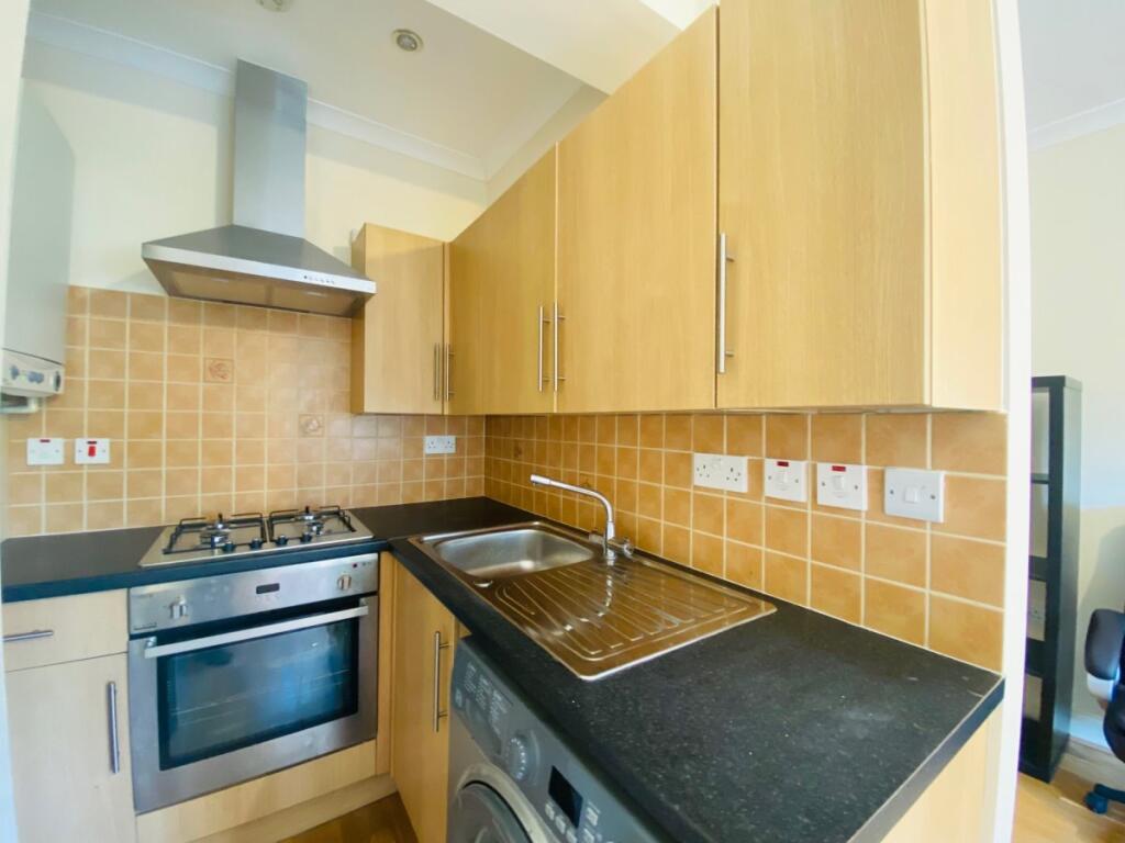 1 bed 1st Floor Flat for rent in Harrow. From Maple Estate & Letting Agents - Harrow