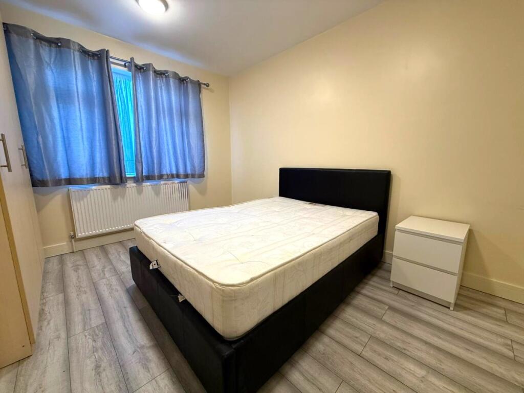 1 bed House Share for rent in Harrow. From Maple Estate & Letting Agents - Harrow