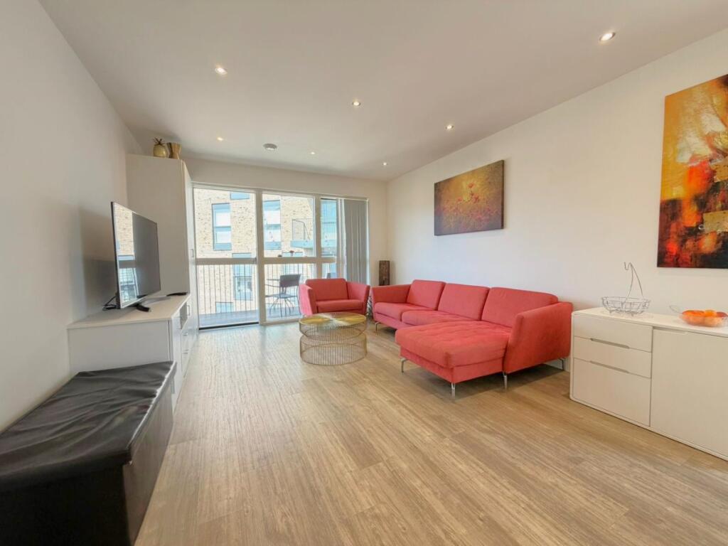 2 bed 1st Floor Flat for rent in Harrow. From Maple Estate & Letting Agents - Harrow