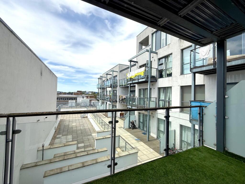 2 bed 1st Floor Flat for rent in Wembley. From Maple Estate & Letting Agents - Harrow