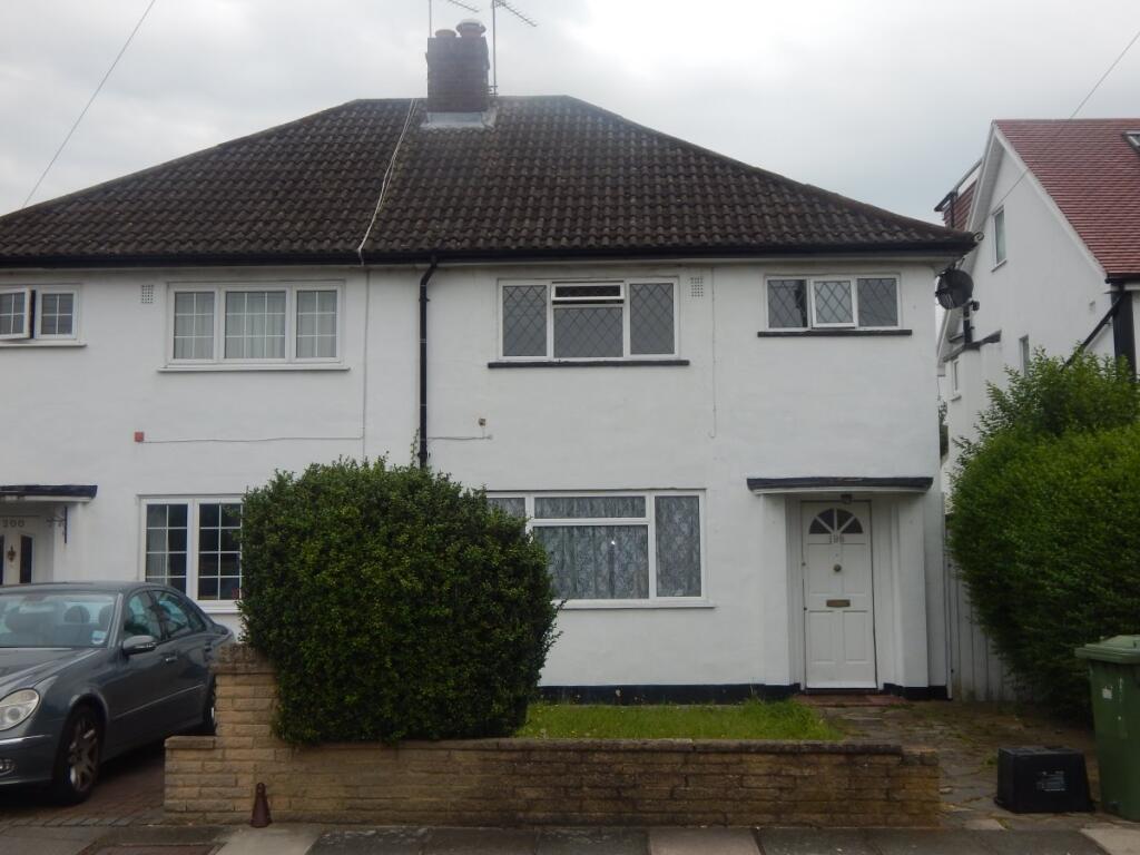 3 bed Semi Detached for rent in Twickenham. From Maple Estate & Letting Agents - Harrow