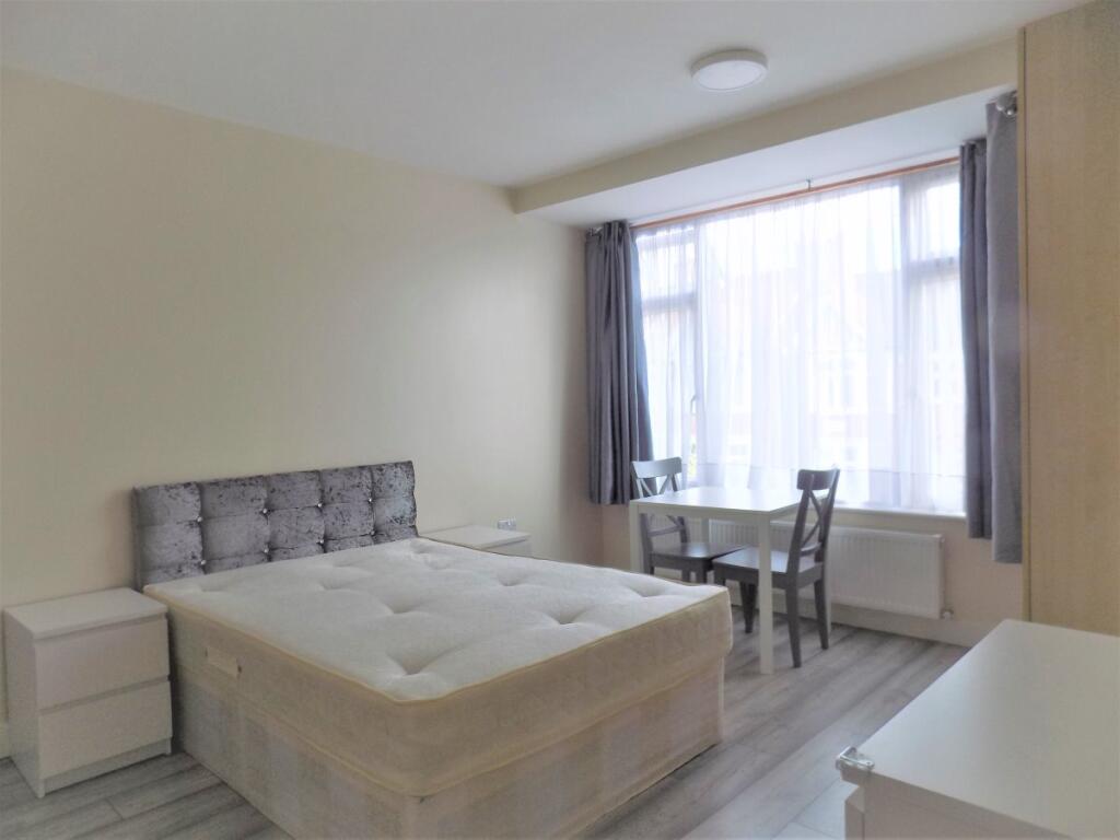 1 bed House Share for rent in Harrow. From Maple Estate & Letting Agents - Harrow