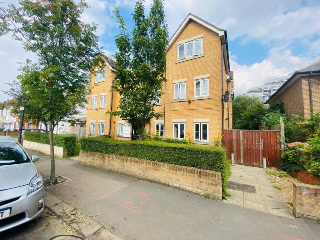 2 bed 1st Floor Flat for rent in Harrow. From Maple Estate & Letting Agents - Harrow 2 bed 1st Floor Flat for rent in Harrow. From Maple Estate & Letting Agents - Harrow