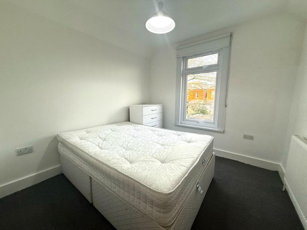 2 bed 1st Floor Flat for rent in Willesden. From Maple Estate & Letting Agents - Harrow