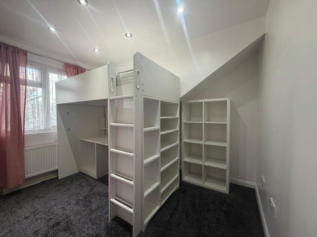 2 bed 1st Floor Flat for rent in Harrow. From Maple Estate & Letting Agents - Harrow