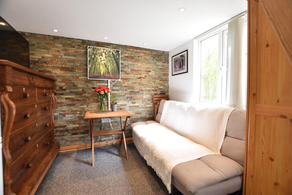 1 bed Apartment for rent in Bristol. From Hunters - Bishopsworth 1 bed Apartment for rent in Bristol. From Hunters - Bishopsworth