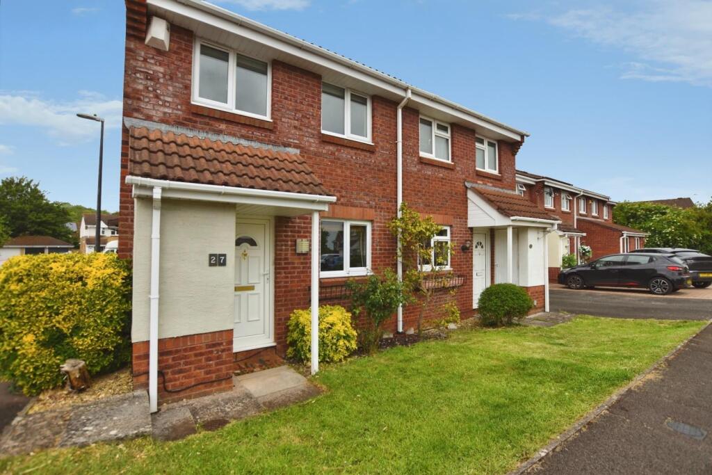 3 bed Semi Detached for rent in Oldland. From Hunters - Bishopsworth 3 bed Semi Detached for rent in Oldland. From Hunters - Bishopsworth