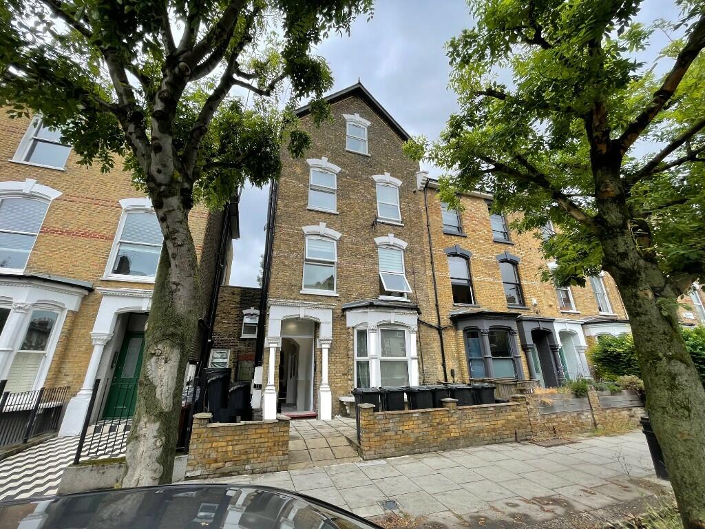 3 bed House (unspecified) for rent in Stoke Newington. From Adams and Styles