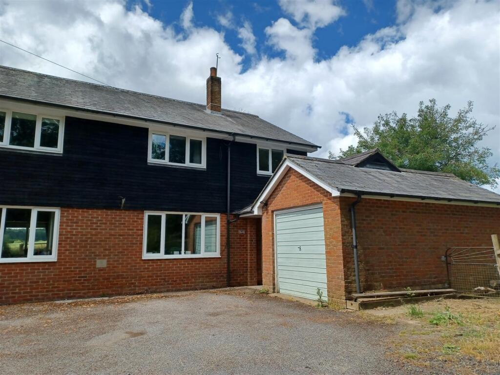 3 bed Semi Detached for rent in Alton. From BCM - Winchester